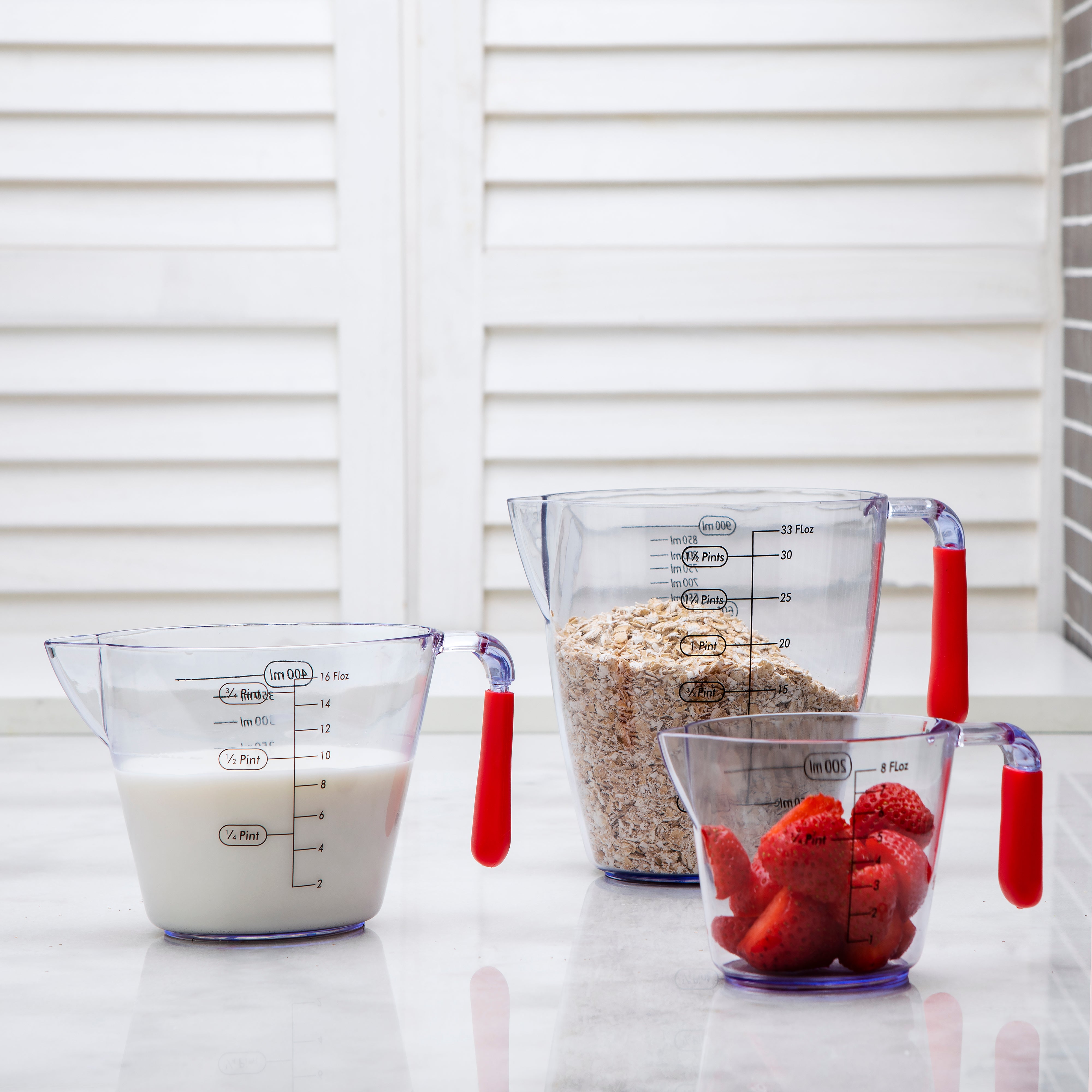 3pc Measuring Jug Set 200 / 400 / 900ml (Assorted Colours)