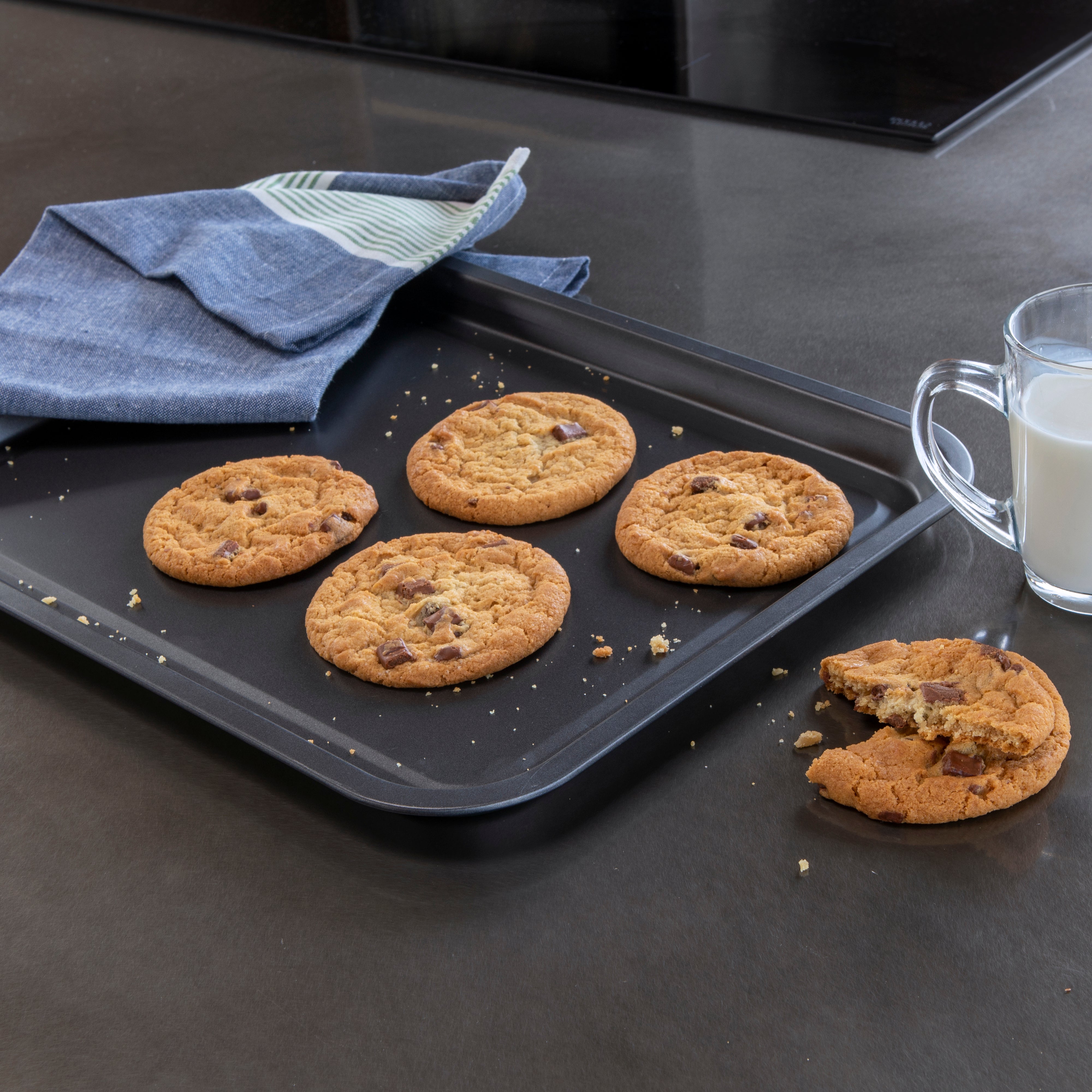 Oven Tray - Swiss Roll Tray 38cm (15" Inch)