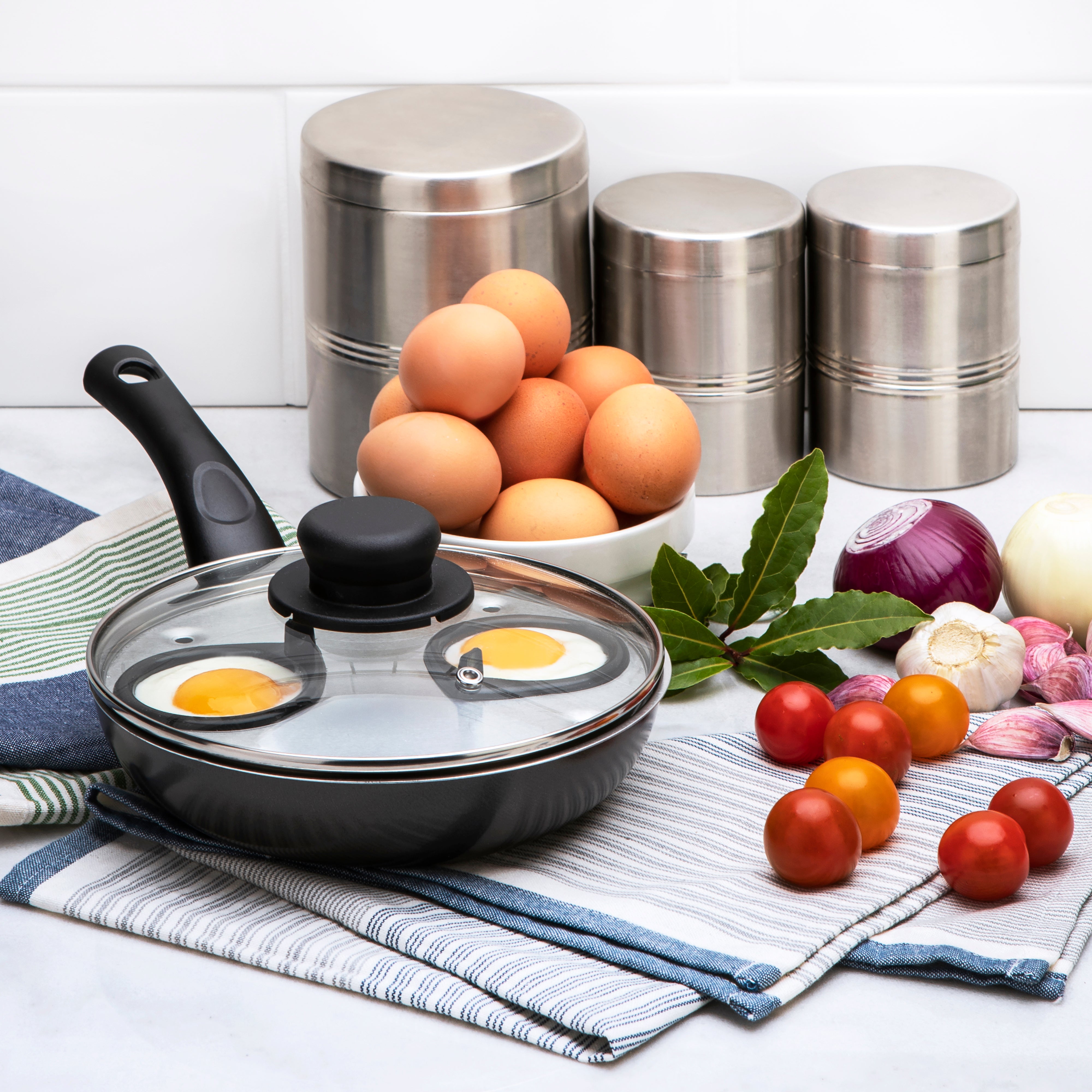 18cm 2 Cup Egg Poaching Pan & Glass Lid